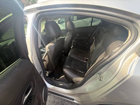 Used 2011 Chevrolet Cruze LT FWD image 7