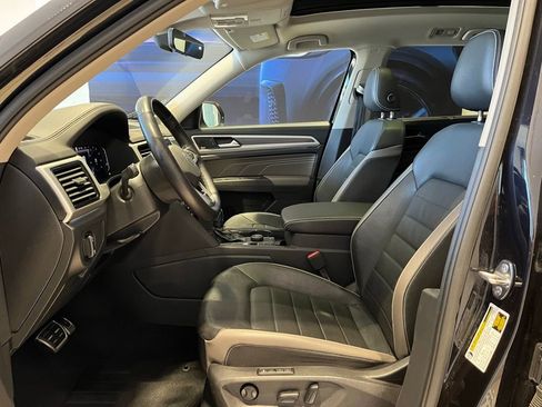 Used 2023 Volkswagen Atlas SEL Premium image 11