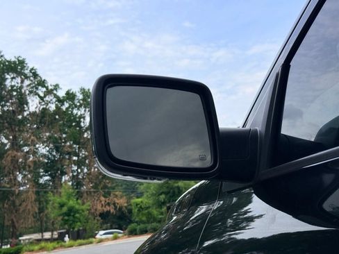 Used 2018 RAM 1500 Laramie w/ Convenience Group AWD/4WD image 14
