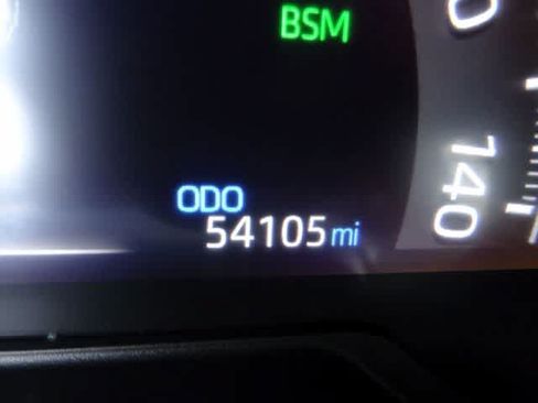 Used 2024 Toyota RAV4 XLE FWD image 19