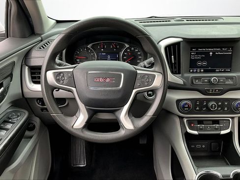 Used 2023 GMC Terrain SLE w/ Driver Convenience Package image 8