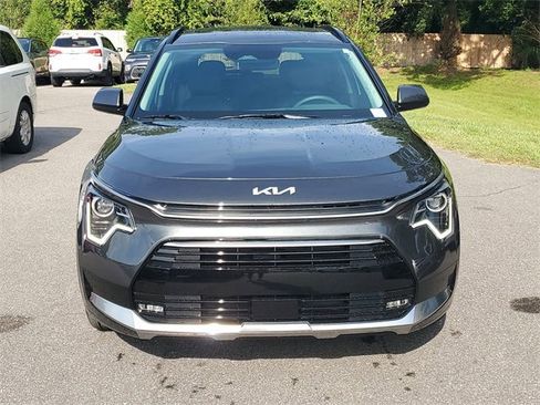 New 2025 Kia Niro EX Touring image 2