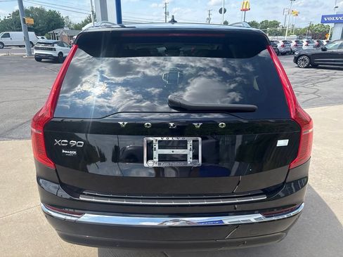 Certified 2024 Volvo XC90 T8 Ultimate w/ Protection Package Premier AWD/4WD image 7