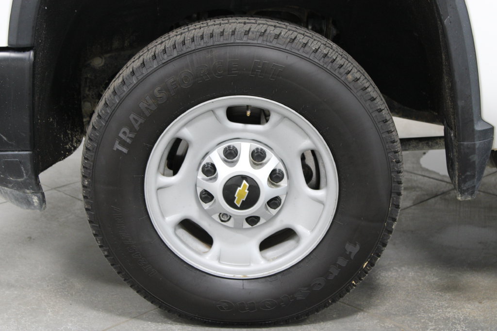 Used 2024 Chevrolet Silverado 2500 W/T w/ WT Convenience Package AWD/4WD image 19