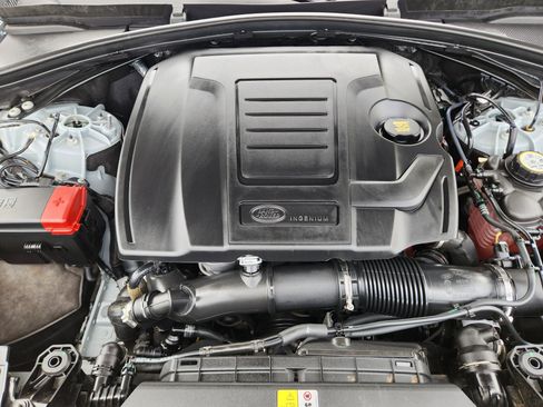 Certified 2026 Land Rover Range Rover Velar Dynamic SE AWD/4WD image 26