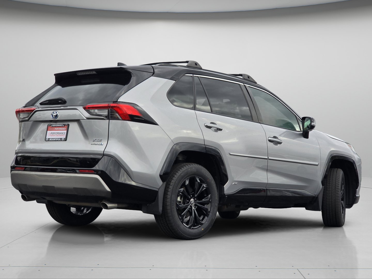 Used 2024 Toyota RAV4 XSE w/ Advanced Technology Package AWD/4WD image 27