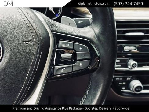 Used 2018 BMW 540i RWD image 30