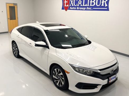 Used 2018 Honda Civic EX image 13