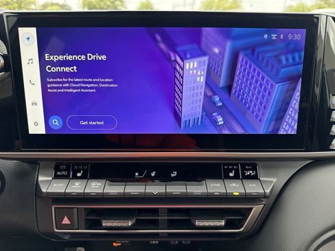 Used 2025 Toyota Camry XSE FWD image 19