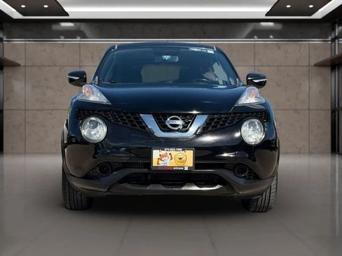 Used 2015 Nissan Juke SV FWD image 4