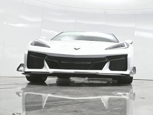New 2025 Chevrolet Corvette Z06 w/ Z07 Performance Package RWD image 49