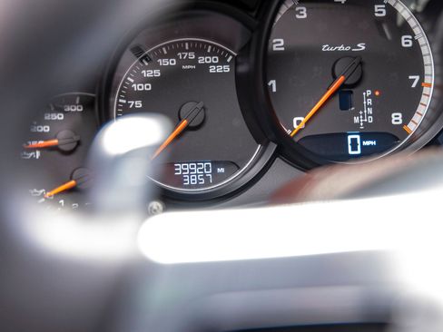 Used 2015 Porsche 911 4 Coupe image 36