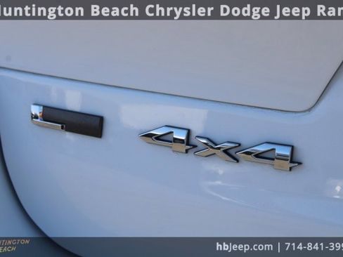 Used 2021 Jeep Grand Cherokee L Overland w/ Luxury Tech Group IV image 7