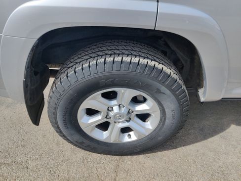 Used 2018 Toyota 4Runner SR5 Premium image 15