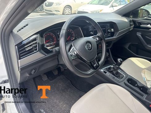 Used 2020 Volkswagen Jetta R-Line FWD image 14