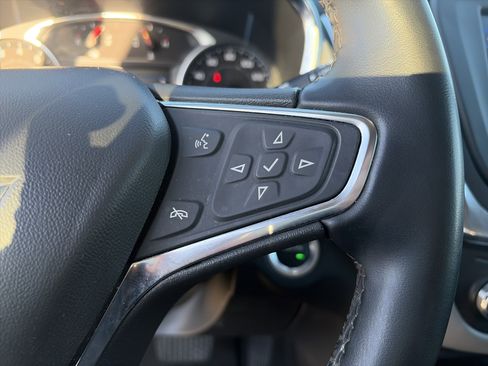 Used 2024 Chevrolet Equinox LT image 19