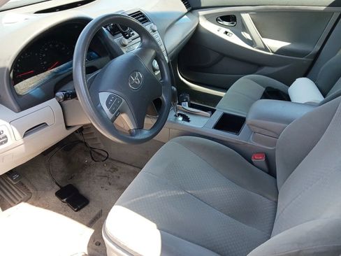 Used 2009 Toyota Camry LE FWD image 5