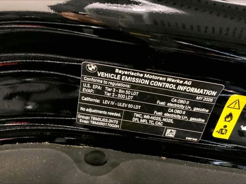 New 2026 BMW X5 xDrive50e w/ M Sport Package image 3