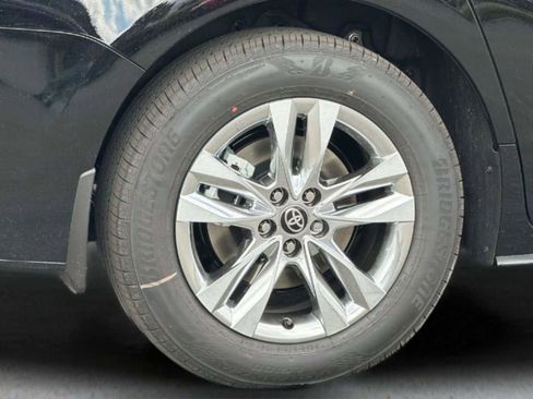 New 2026 Toyota Sienna Limited AWD/4WD image 13