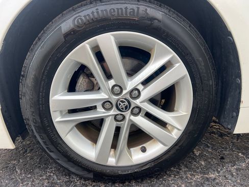 Used 2019 Toyota Corolla SE FWD image 36