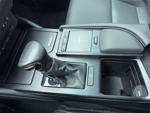 Used 2022 Lexus ES 350 w/ Premium Package image 30