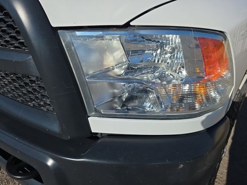 Used 2018 RAM 2500 Tradesman w/ Power & Remote Entry Group image 9