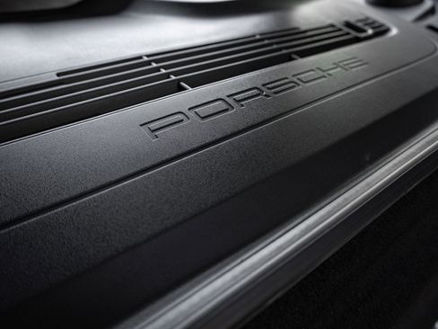 Certified 2014 Porsche 911 Turbo S image 46