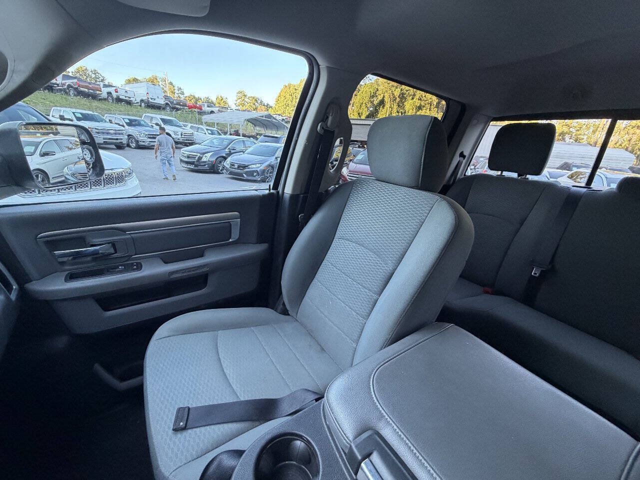 Used 2016 RAM 2500 SLT AWD/4WD image 28