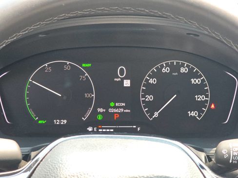 Used 2025 Honda Civic Sport image 25