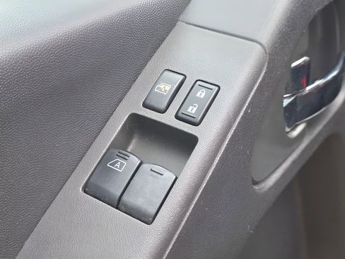 Used 2016 Nissan Frontier Desert Runner image 14