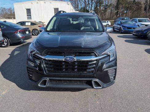 Used 2023 Subaru Ascent Touring image 2