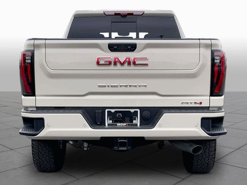 Used 2026 GMC Sierra 2500 AT4 w/ AT4 Premium Plus Package image 5