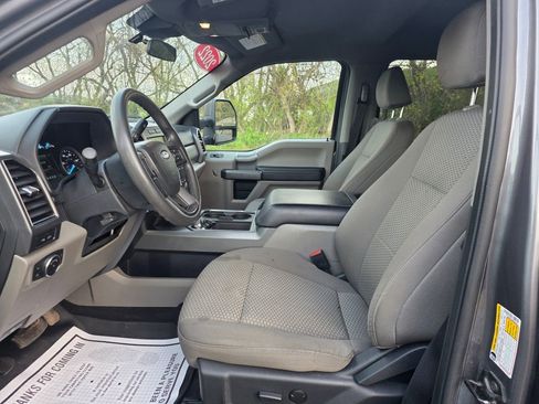 Used 2022 Ford F250 XLT w/ Black Appearance Package AWD/4WD image 20