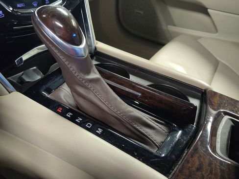 Used 2016 Cadillac XTS Luxury w/ Driver Awareness Package image 26