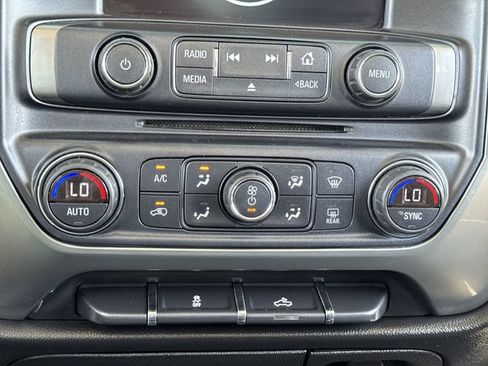Used 2018 Chevrolet Silverado 1500 LT w/ All Star Edition AWD/4WD image 18