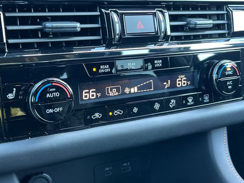 Certified 2025 Nissan Pathfinder Rock Creek image 29