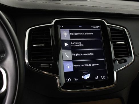 Used 2016 Volvo XC90 T8 Inscription w/ Vision Package AWD/4WD image 9