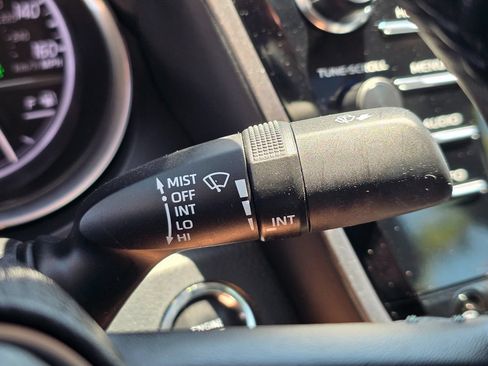 Used 2018 Toyota Camry XLE FWD image 50