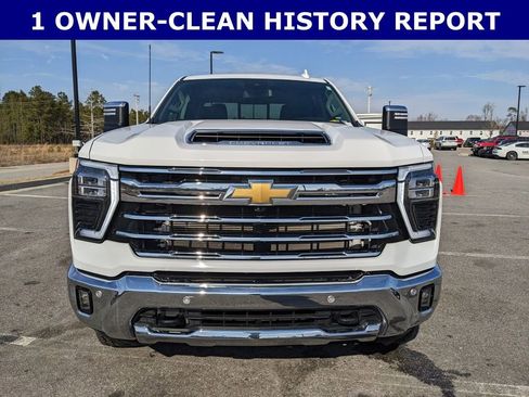 Used 2024 Chevrolet Silverado 2500 LTZ w/ LTZ Plus Package image 12