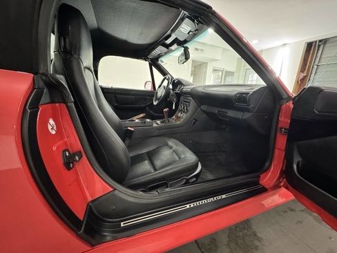 Used 2002 BMW Z3 2.5i image 17