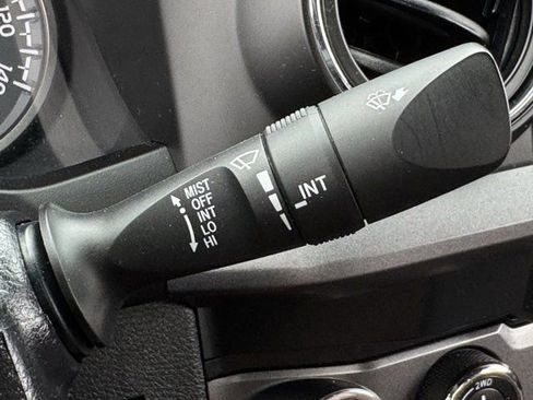 Used 2020 Toyota Tacoma TRD Off-Road AWD/4WD image 22