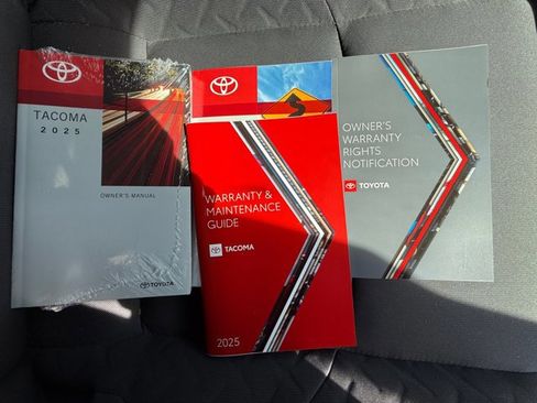 Used 2025 Toyota Tacoma SR5 image 31