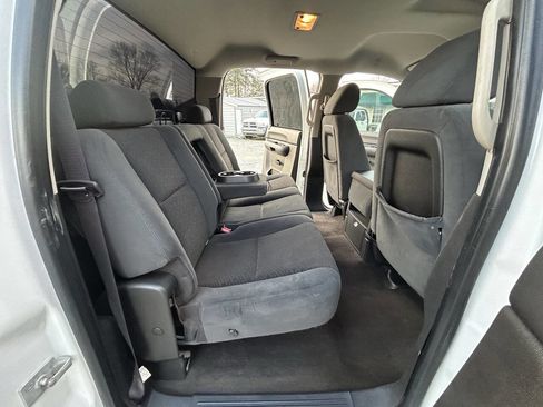 Used 2007 GMC Sierra 2500 SLE w/ Z71 Off-Road Package image 24