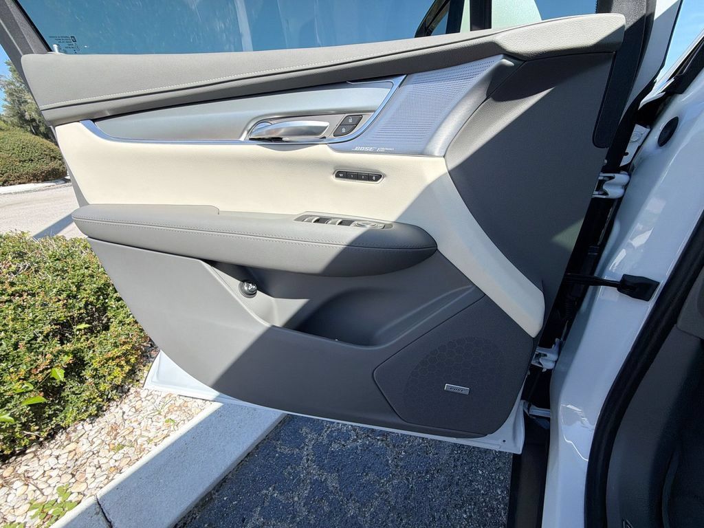 Certified 2026 Cadillac XT5 Premium Luxury w/ Driver Assist Package FWD image 30