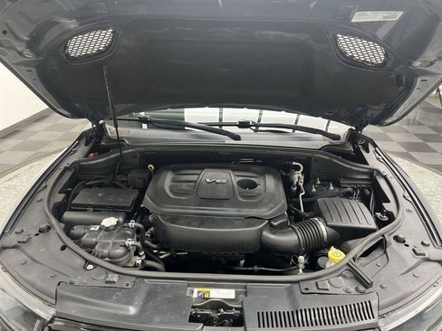 Used 2018 Dodge Durango GT w/ Blacktop Package AWD/4WD image 2
