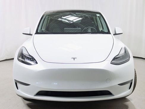 Used 2023 Tesla Model Y Long Range AWD/4WD image 8