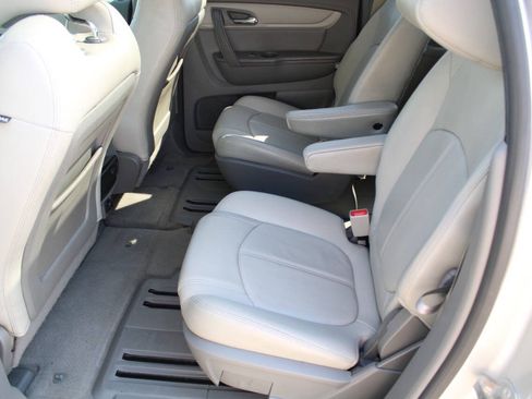 Used 2017 Chevrolet Traverse LT AWD/4WD image 15