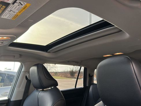 Used 2021 Toyota Highlander XLE image 39