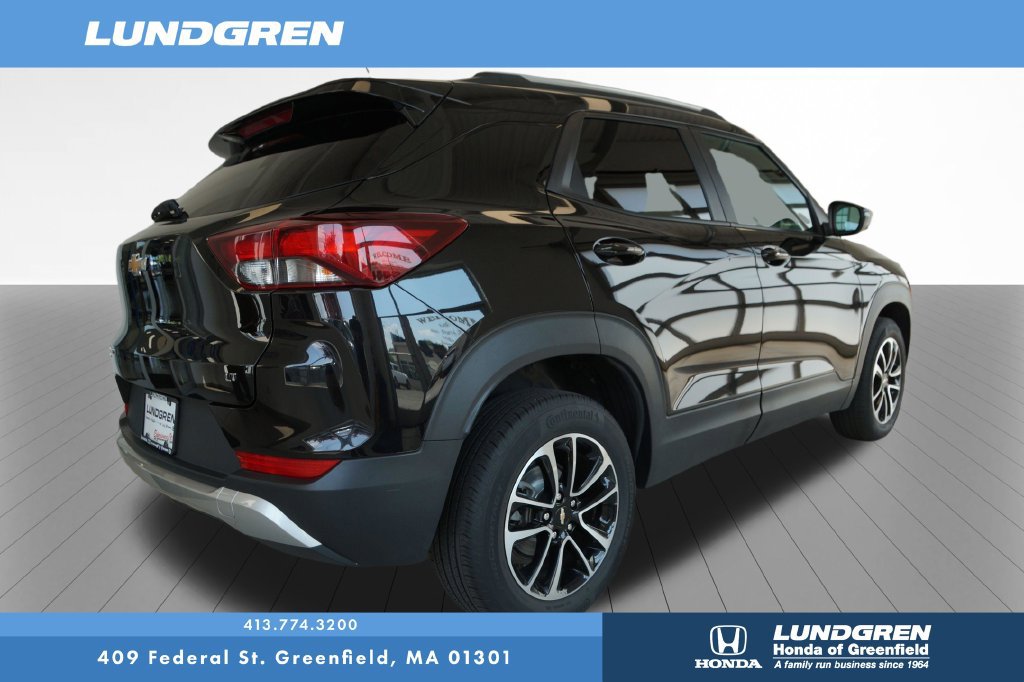 Used 2025 Chevrolet TrailBlazer LT AWD/4WD image 9