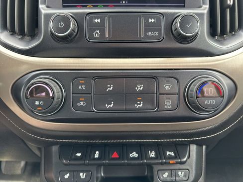 Used 2020 GMC Canyon Denali image 24